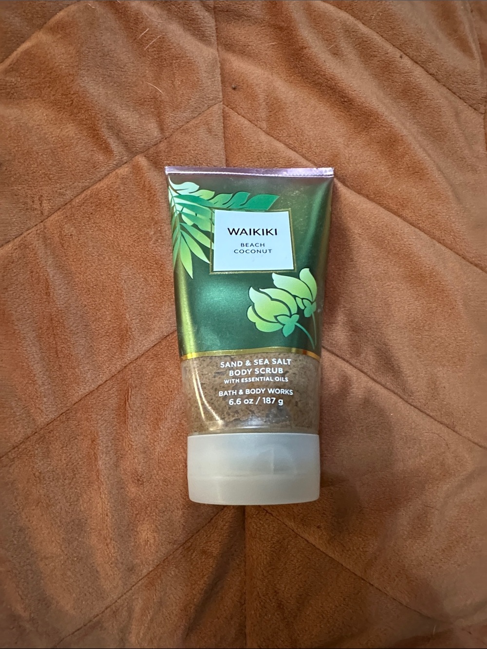 Bath & Body Works Waikiki Beach Coconut Sand & Sea Salt Body Scrub - Green